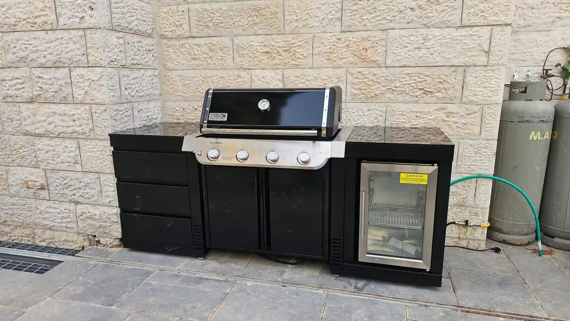 BBQ – מומחי גרילים ומעשנות